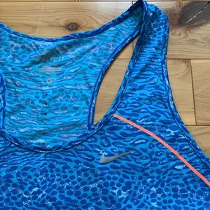 Nike Dri-Fit Crop Top 🤩